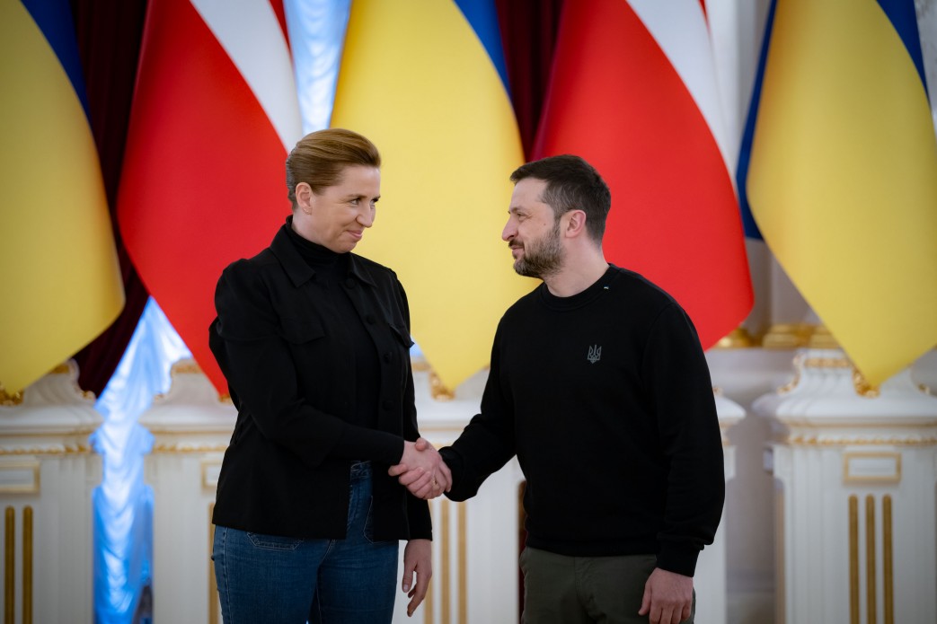 Зеленски пристигна во Данска. Данската премиерка: Украина припаѓа на ЕУ