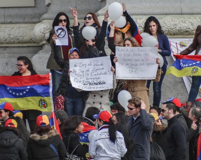 group, people, flags, manifestation, venezuela, madrid, removal, girls, manifestation, manifestation, manifestation, venezuela, venezuela, venezuela, venezuela, venezuela