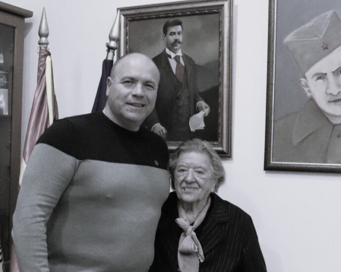 Цвета Андоновска