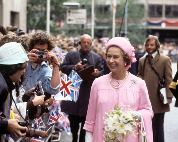 елизабета втора